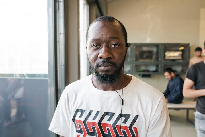 Brahima Bouare est au Cra depuis trois semaines. Il est prêt à partir du pays, à condition qu'il s'en aille avec ses deux filles. « La France ne veut pas. 