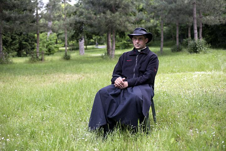 Où s'arrêtera la mode des chaises Quechua ?