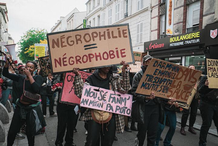Pour les femmes réunies aujourd’hui à Saint-Denis, la marche n’est qu’une première pierre.