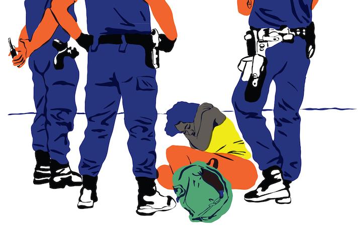 « Il a dit que j'étais une pute ! Il a mis un coup de pied dans mon sac à dos », raconte Anila