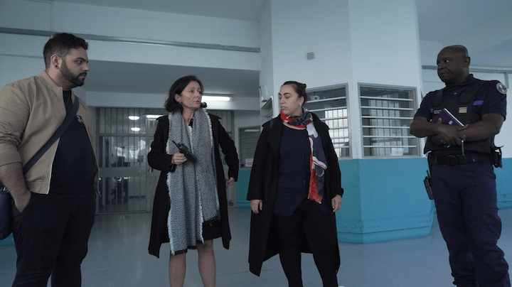 StreetPress s’est rendu à la maison d’arrêt de Nanterre avec la députée EELV des Hauts-de-Seine, Sabrina Sebaihi, accompagnée de son collaborateur