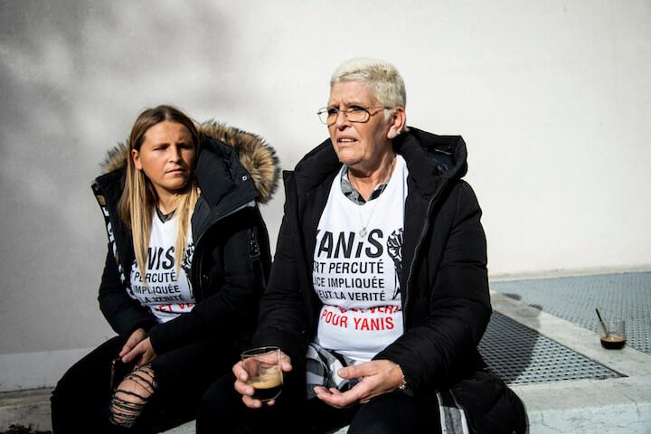 La famille accuse la police d'avoir abusivement poursuivi Yanis en voiture.