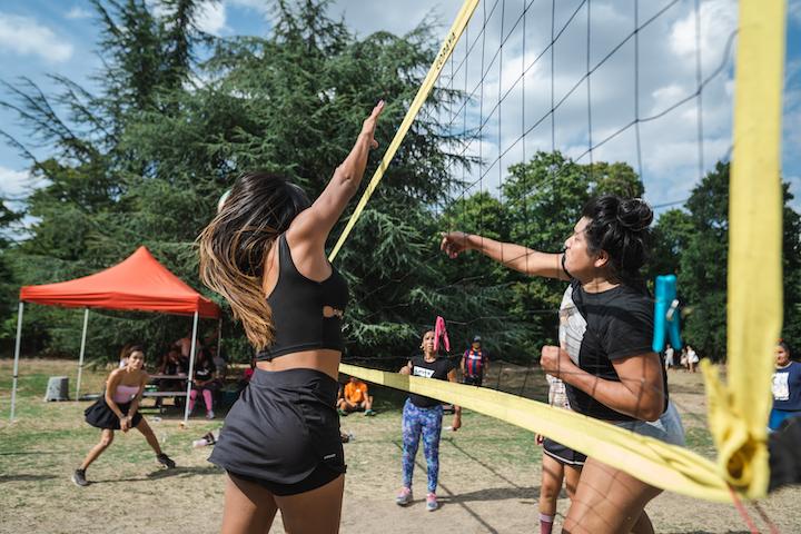 Dans les pays andins, le volley est un sport très populaire, surtout chez les femmes