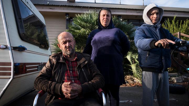 Les Voyageurs craignent une sordide mise en concurrence, car sur les 120 familles dans le besoin recensées par la Métropole, seule une trentaine pourrait être relogée au vu du nombre de places envisagées dans les futurs projets