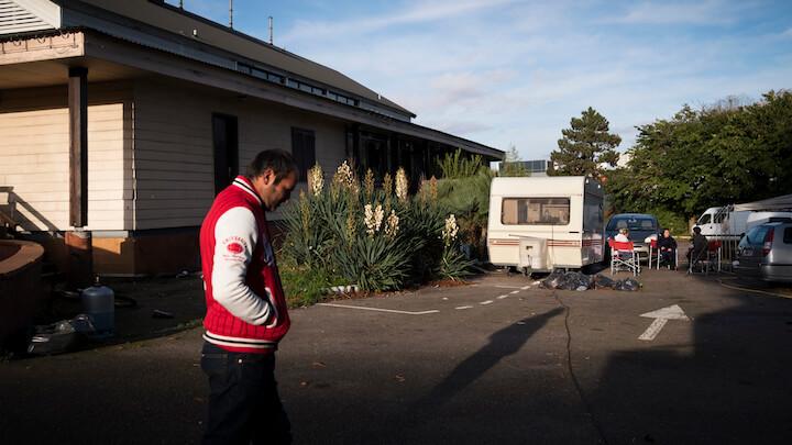Sur la dizaine de familles que comptait l’aire de Rouen Petit-Quevilly au moment de l’incendie, presque tous sont partis, pour des conditions aussi sommaires