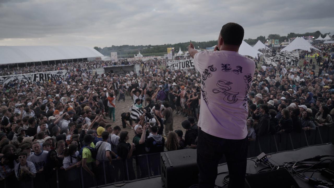 « Comment le pogo est arrivé en France ? C’est grâce aux Xtrm Boyz, te pose pas de questions », sourit l'artiste suisse Di-Meh