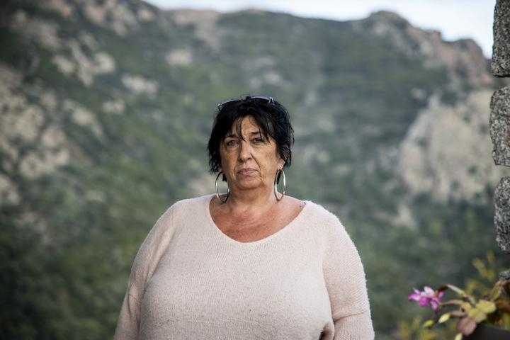 Manette rencontre Massimu en 2009. Ensemble, ils vont mener, à gauche toute, de nombreux combats auprès de plusieurs partis nationalistes de l’île.