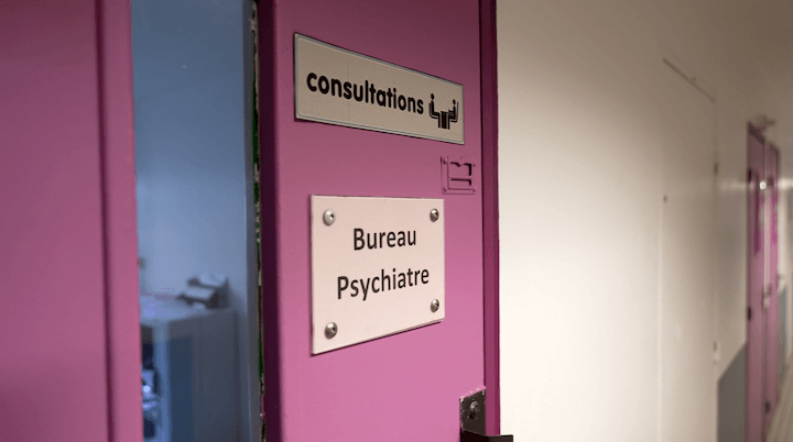 Le service compte seulement un psychiatre à mi-temps