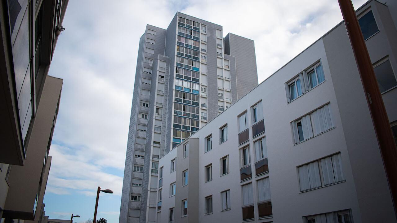 À Créteil, les gardiens d’immeubles en ont marre