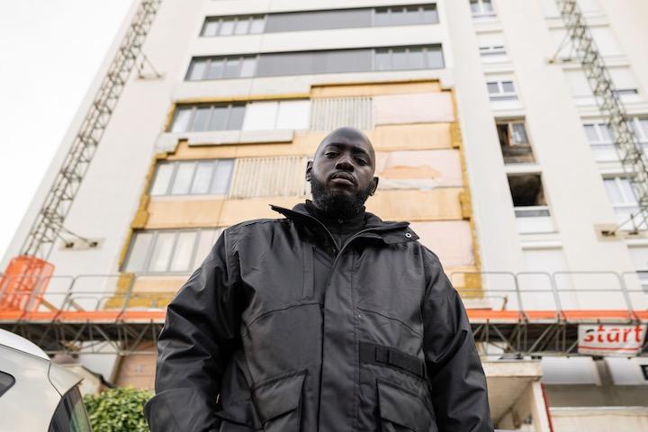 « Si l’immeuble avait été aux normes, peut-être qu’on s’en serait sortis », regrette Massalé, le grand frère d'Aissé.