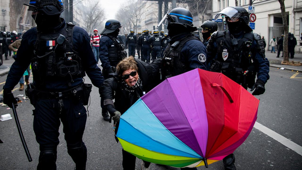 « L’État a déclenché les outils les plus agressifs du maintien de l’ordre »