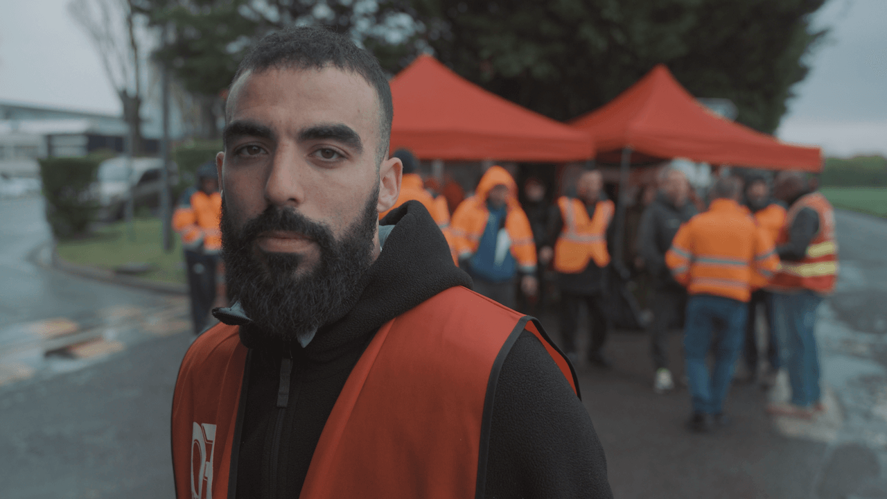 La vraie vie de Foued, éboueur en grève