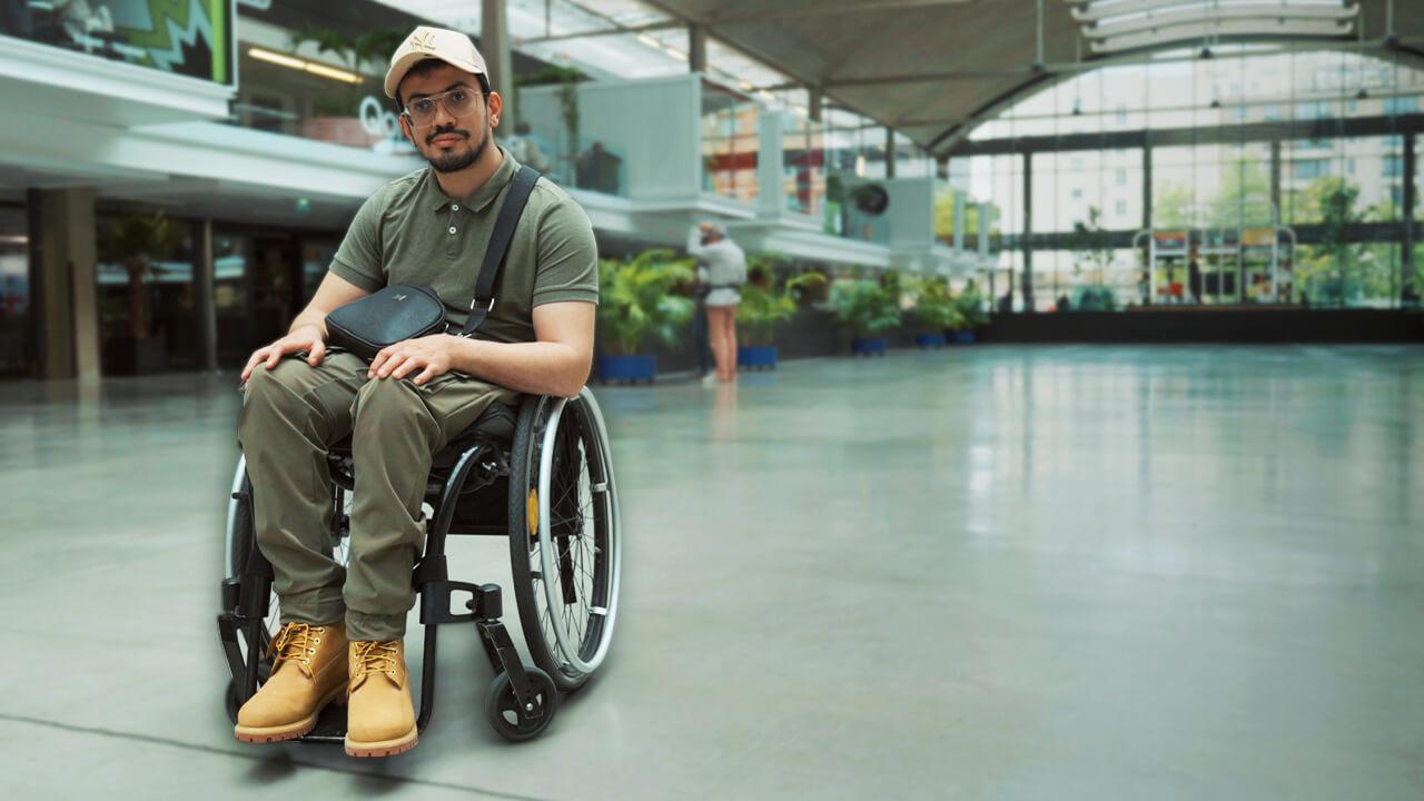 La vraie vie de Montasser, patron en fauteuil roulant