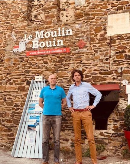 Selon un document que StreetPress s’est procuré, Alain Soral espérait un temps obtenir un soutien financier de son ami millionnaire angevin.