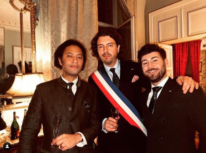Sur un énième post Instagram, le millionnaire angevin Axel Levavasseur pose au centre avec Karl-Alexandre Lapointe (à gauche), ancien du mouvement de jeunesse du très raciste Henri de Lesquen, et Jordan Florentin (à droite), ancien employé du média pro-Zemmour Livre noir. 