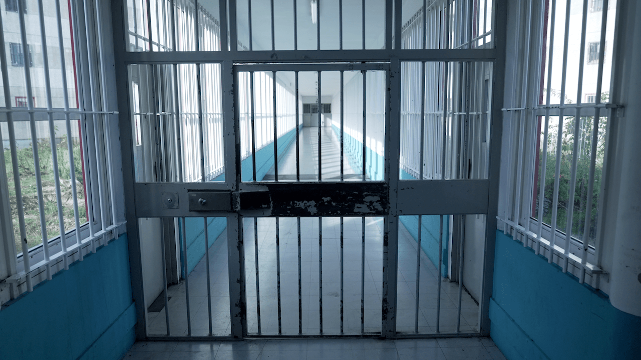 La mort en prison de Théo aurait-elle pu être évitée ?