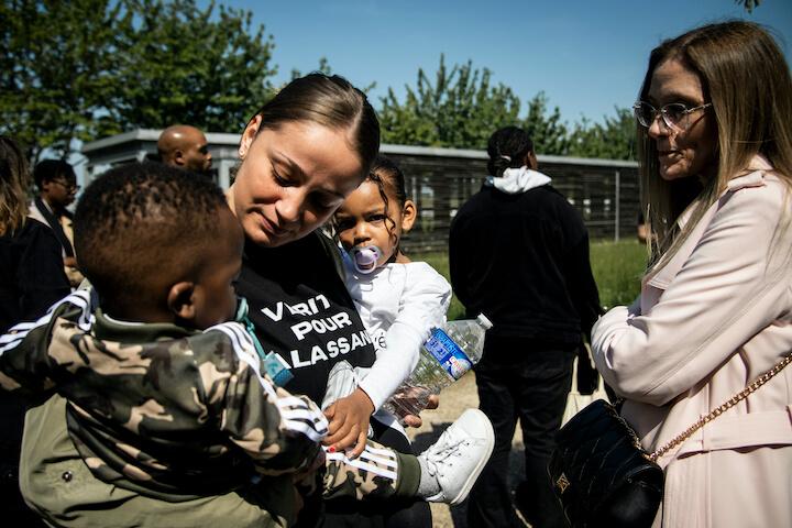 Kelly, la femme d'Alassane et ses enfants