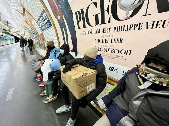 Des centaines d’adolescents étrangers ont été expulsés de centres d’hébergement, quelques jours seulement après avoir été mis à l'abri