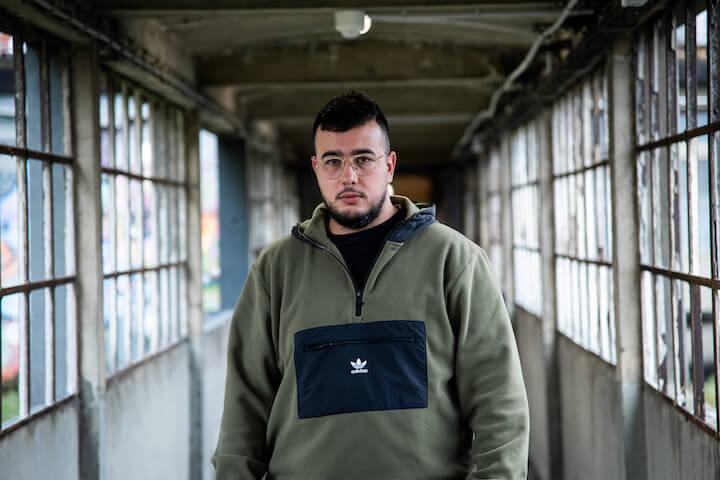 Mourad raconte que c’est la deuxième fois en deux semaines qu’il subit des insultes racistes