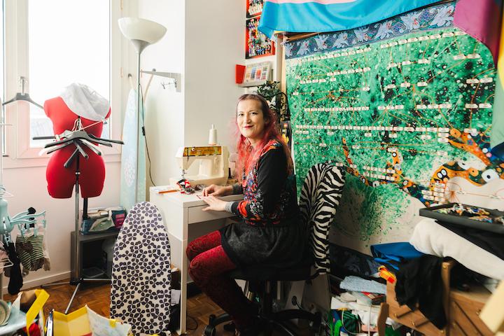 Jena raconte : « En Île-de-France, il y en a deux : les Bluets, dans le 12ème à Paris, et Les Lilas. Mais les Bluets refusent les personnes enceintes au-dessus de 40 ans, c’est notre cas. »