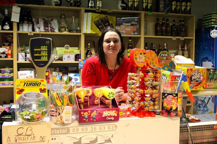 Alina Gauler voit affluer dans son épicerie les familles d’ouvriers, qui se sont côtoyés dans les abattoirs. « Mais ce lieu permet d’autres discussions, parfois plus intimes », confie-t-elle.