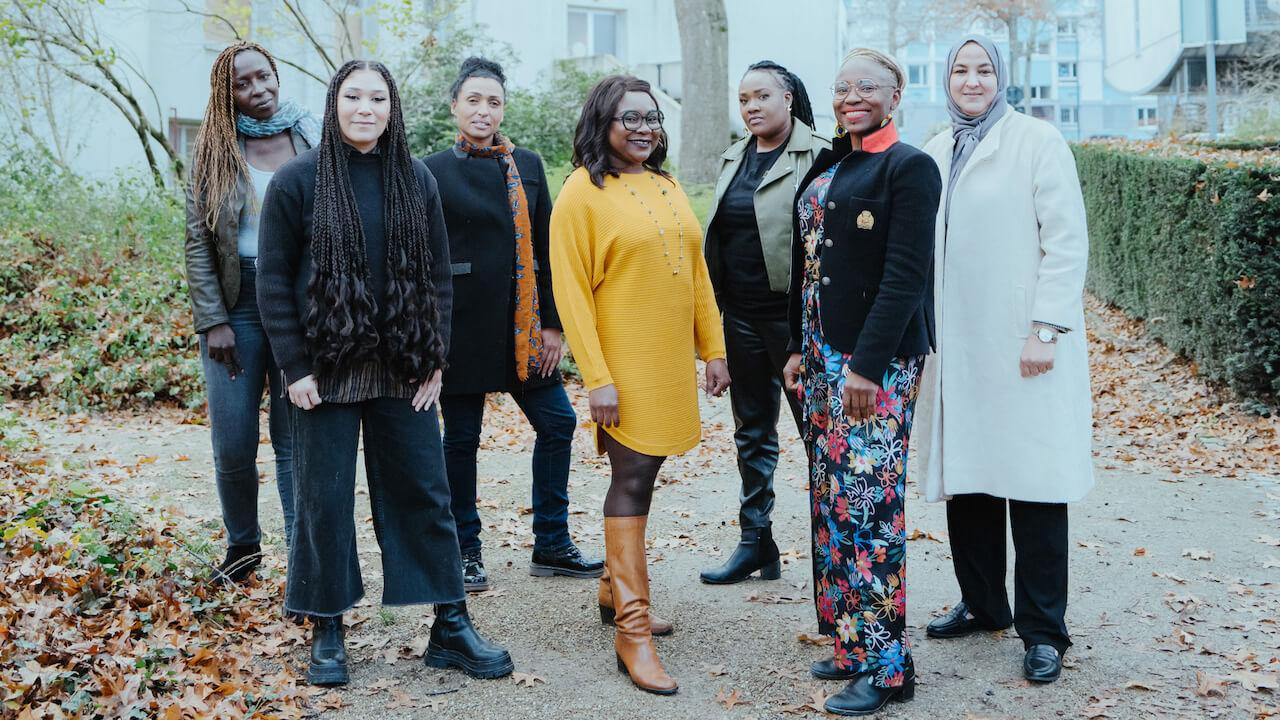 Les Clandestines : Neuf femmes victimes de violences conjugales se battent pour éviter un autre féminicide dans leur cité