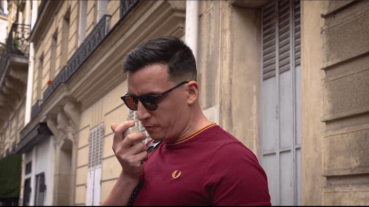 Stanislas Garel, leader de Tenesoun et ex-figure du Bastion Social, au mégaphone lors du défilé néofasciste du Comité du 9 mai (C9M) 2023