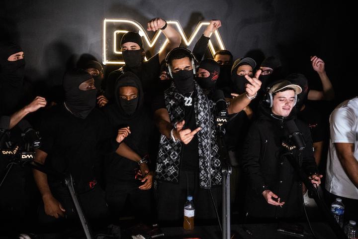 L’équipe reçoit ce jour-là le rappeur lyonnais Ashe 22 pour la sortie de son nouvel album. Au programme : deux heures trente de freestyles sans interruption.