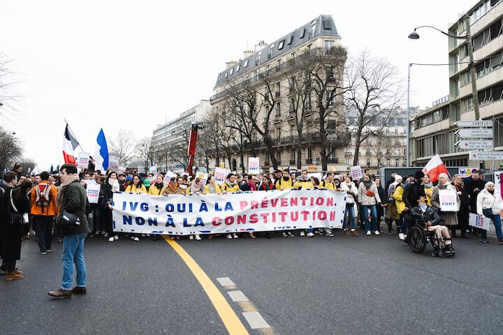 Ce dimanche 21 janvier 2024 après-midi dans le VIème arrondissement, c’est la Marche pour la vie, le rendez-vous annuel des anti-avortements