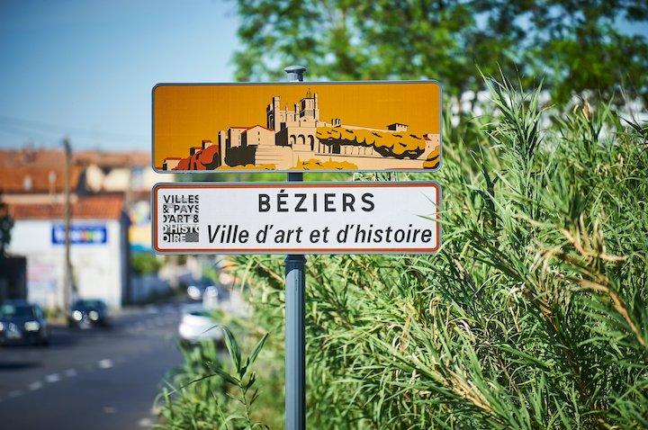 Dans cette ville gouvernée par l’extrême droite et Robert Ménard depuis bientôt dix ans, l’intersyndicale a décidé d’organiser une grande manifestation le 23 avril prochain