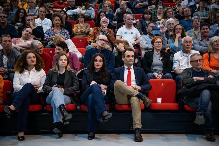 Florian Philippot est allé piocher dans la sphère complotiste pour trouver ses colistiers, comme l’ancienne journaliste antivax Myriam Palomba