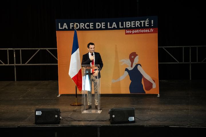 Le pupitre est un poil petit