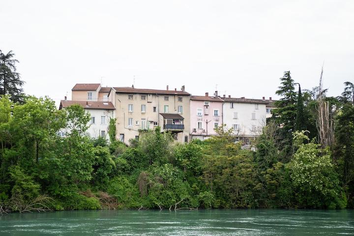 Pour David Buisson, élu Les Écologistes au conseil régional, la maire est « populiste » mais n’apporterait aucune solution concrète pour les jeunes.  