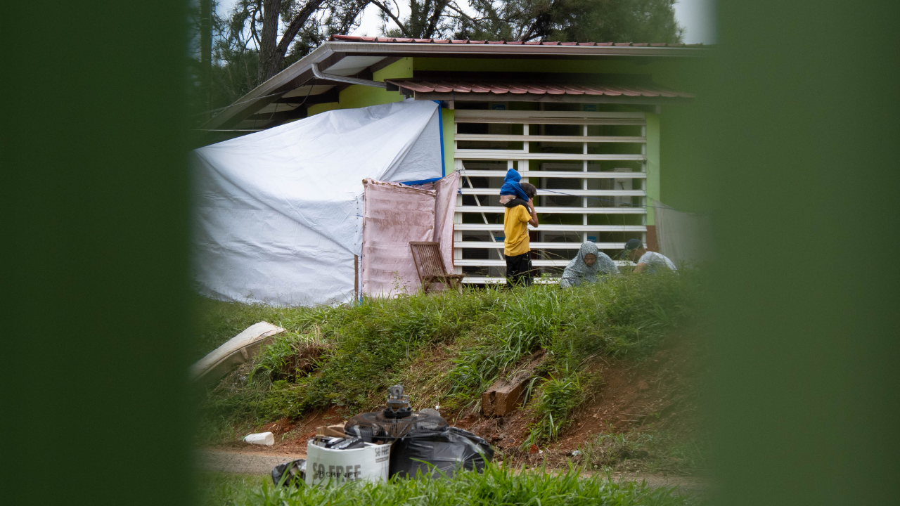 À Cayenne, des demandeurs d’asile sont placés dans « un camp bidonville géré par l’État »