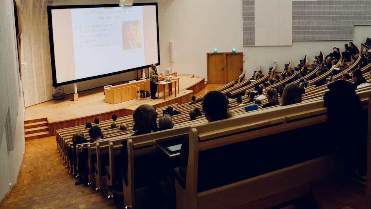 Pourquoi le vaccin fait flipper les Français