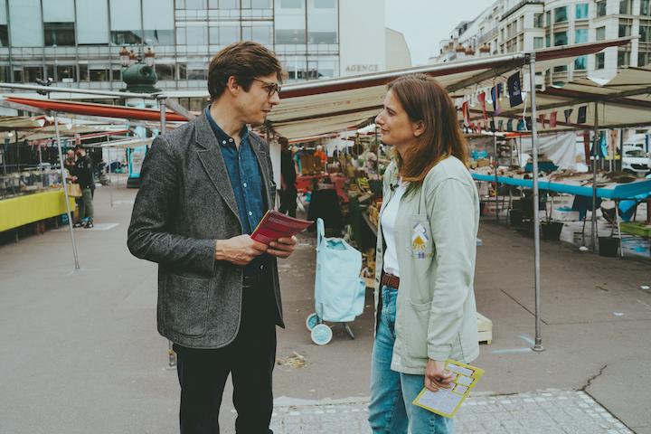 Impression de tracts, constitution d’une équipe... Le candidat de la société civile apprend tout sur le tas