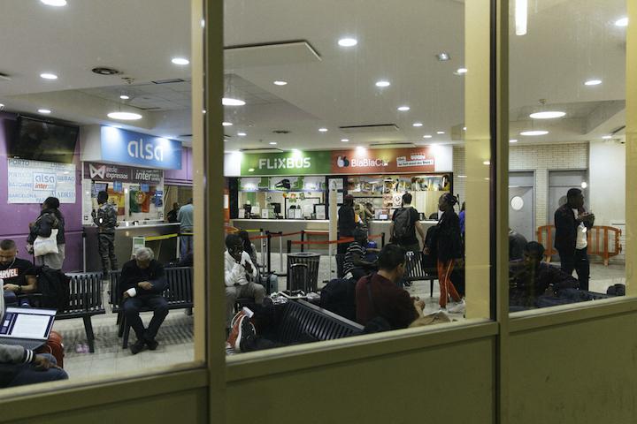 En 2020, une salle d’attente a été ouverte pour accueillir les voyageurs. Puis, plus rien