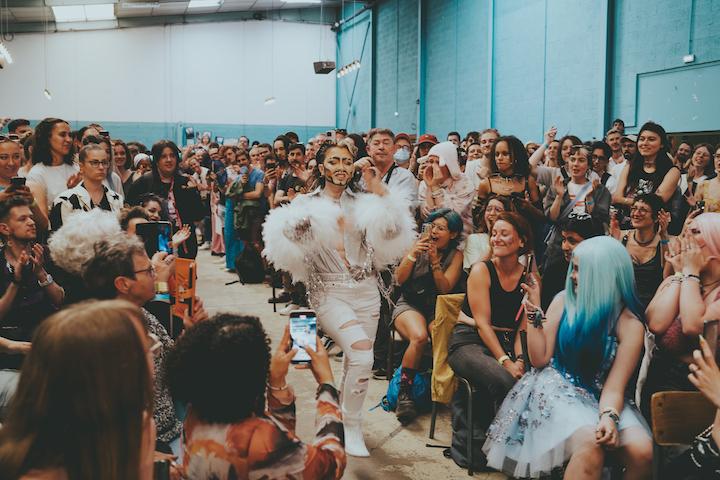 Il a fallu batailler pour que les shows drags se fassent une place en soirée