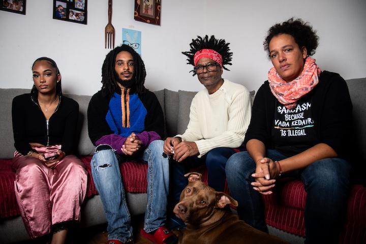 Vanessa, Marcel et leurs quatre enfants ont été victimes de violences policières lors d’une perquisition en mars 2024