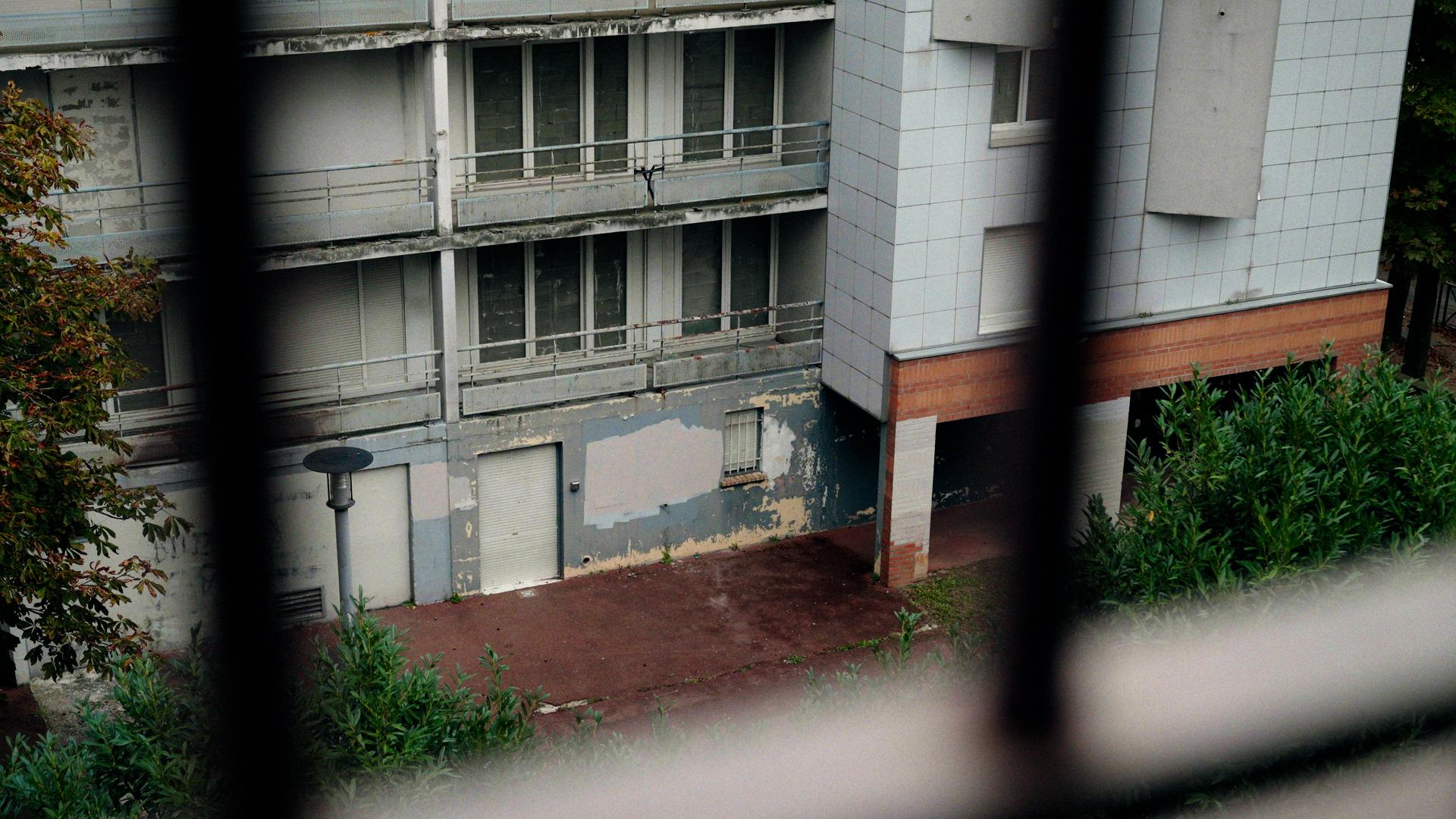 Il y a une forte corrélation entre le profil social de la commune et la probabilité que des émeutes aient lieu