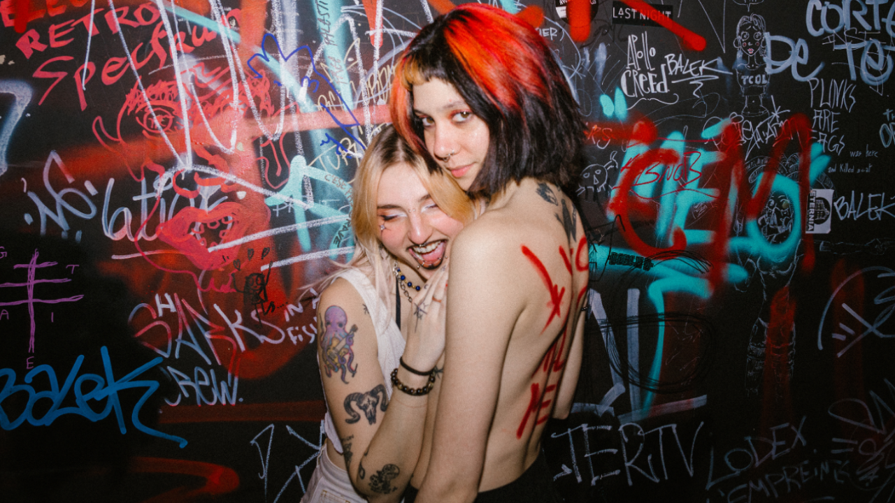 Anticapitaliste, suante et révoltée : bienvenue dans la scène émergente du hardcore punk féministe