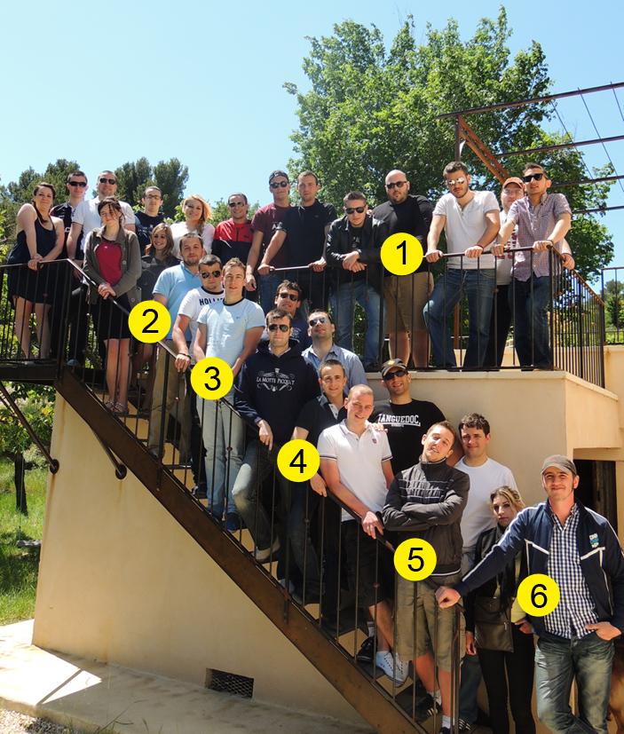 Maxime Gaucher était un membre éminent de Génération identitaire. Sur cette ancienne photo, il pose (en 6) avec Philippe Vardon (en 1), Damien Rieu (en 3) et Romain Espino (en 4), des cadres de GI dans les années 2010.