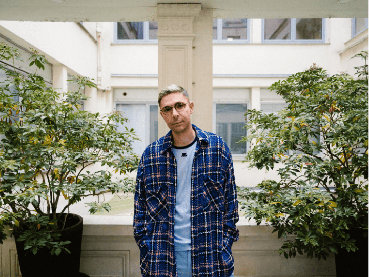 Sam Zirah a grandi au sein d’une famille juive assez conservatrice