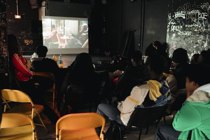 La Station organise des projections de films, adressées aux personnes du quartier