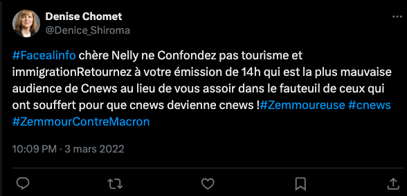Un bon nombre des comptes à la gloire de Kelly critique parfois violemment ses collègues, comme Dimitri Pavlenko ou Pascal Praud ainsi que ses remplaçantes Clélie Mathias et Nelly Daynac.