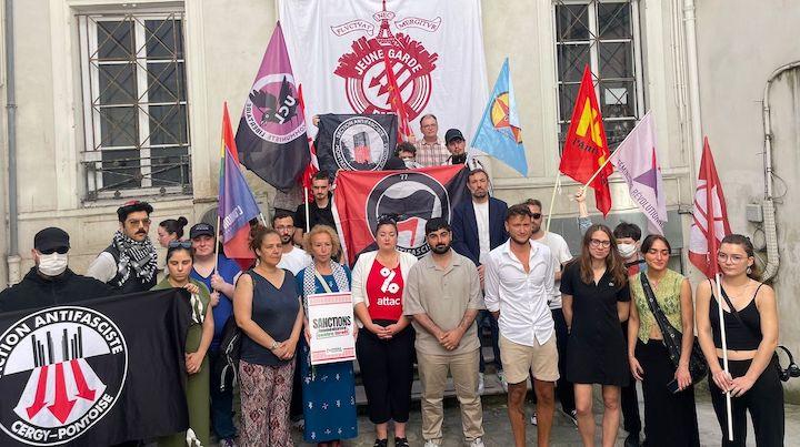 Ce vendredi 13 juin, des militants sont venus soutenir la Jeune garde dans la cour d'un immeuble à Paris. Il s’agit de la cour de l’Actit où des membres du GUD ont attaqué un militant de la CGT en février 2024