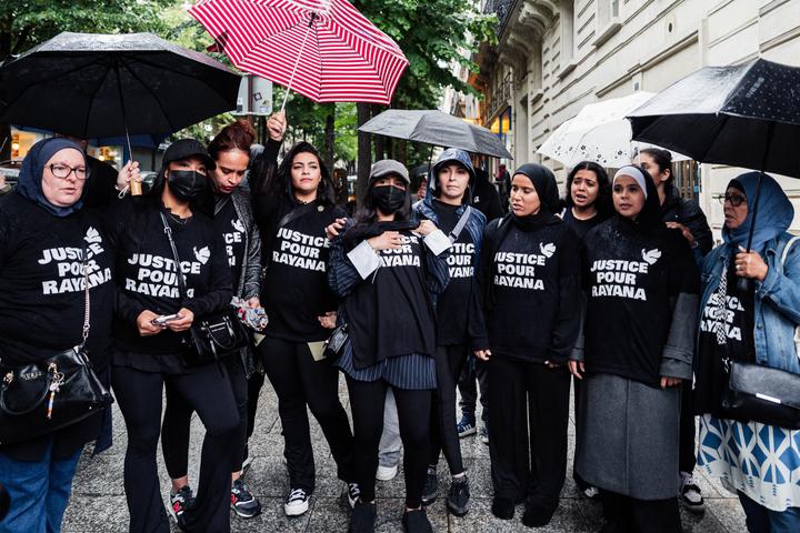 Une minute de silence est observée en mémoire de Rayana B., 21 ans, tuée en juin 2022 par un tir policier en pleine tête