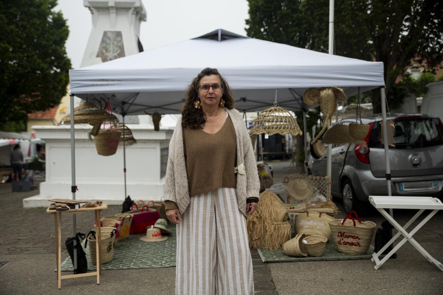 Mélanie, qui tient un stand sur le marché de Wissant