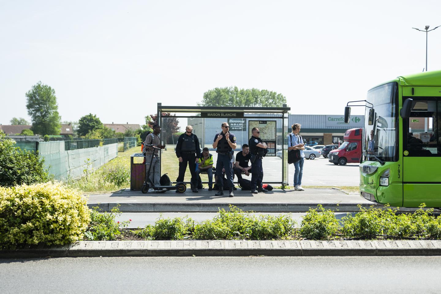La préfecture prévoit de déployer jusqu’à 20 effectifs policiers sur au moins chacune des trois lignes de bus fléchées de la Côte d'Opale