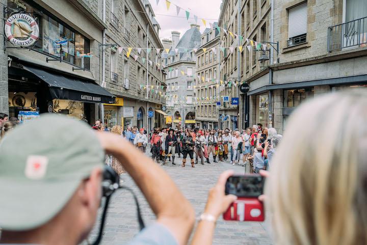 A Saint-Malo, la plateforme Airbnb annonce proposer « plus de 1.000 locations »